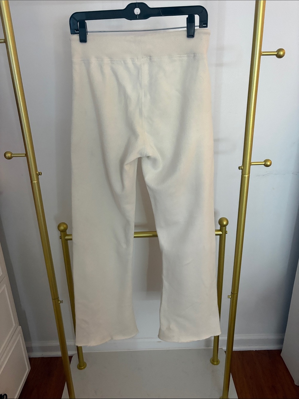 Brandy Melville Hilary Cream Sweatpants - Picture 3 of 3